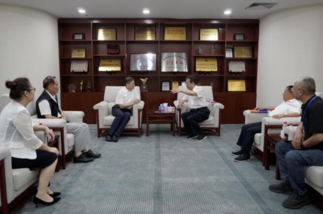 深圳市保安協(xié)會(huì)會(huì)長一行到訪深圳市慈善會(huì)交流學(xué)習(xí)